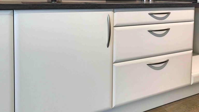 W16-Smooth-White-UN1001-16-9-scaled.jpg
